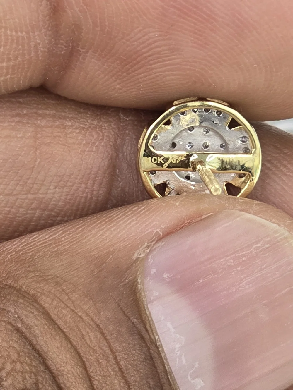 Real Diamond 10kt Gold Stud Earring For Men